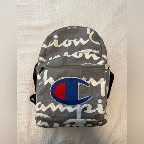 Champion backpack with scripted logo design and grey color - Picture 1 of 7